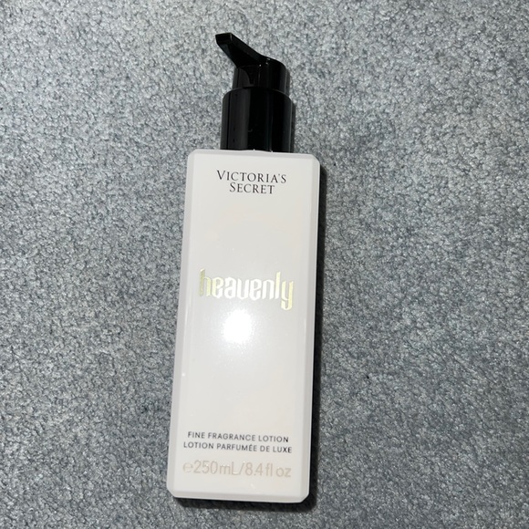 VS 2pc HEAVENLY fine fragrance lotion - Picture 2 of 3